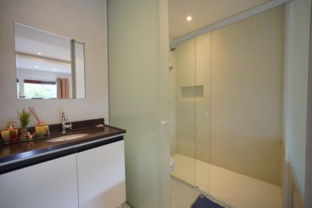 Banheiro de kitnet/studio para alugar com 1 quarto, 30m² em Santo Antonio de Lisboa, Florianópolis