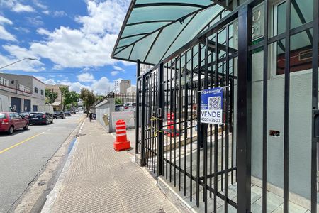 Apartamento à venda com 65m², 3 quartos e 1 vagaFachada + plaquinha