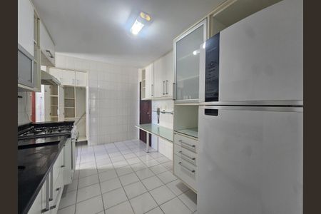 Apartamento para alugar com 112m², 3 quartos e 2 vagasCozinha