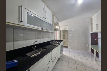 Apartamento para alugar com 112m², 3 quartos e 2 vagasCozinha