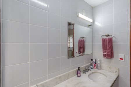 Apartamento à venda com 149m², 4 quartos e 2 vagasBanheiro da Suíte