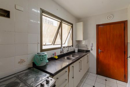 Apartamento à venda com 149m², 4 quartos e 2 vagasCozinha
