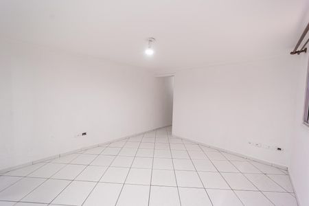 Sala de casa para alugar com 2 quartos, 80m² em Vila Talarico, São Paulo