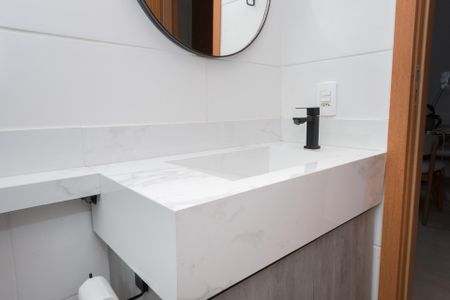 Apartamento à venda com 73m², 2 quartos e 1 vagaBanheiro Social