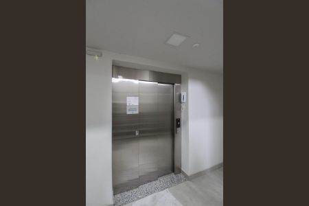 Apartamento para alugar com 69m², 2 quartos e 2 vagasElevador