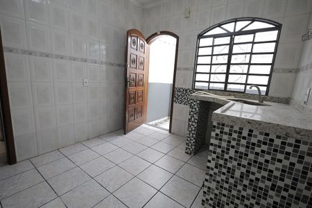 Casa à venda com 67m², 2 quartos e 2 vagasCozinha