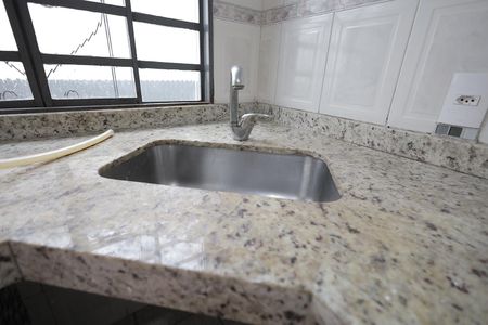 Casa à venda com 67m², 2 quartos e 2 vagasCozinha