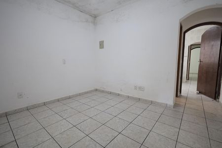 Casa à venda com 67m², 2 quartos e 2 vagasSala