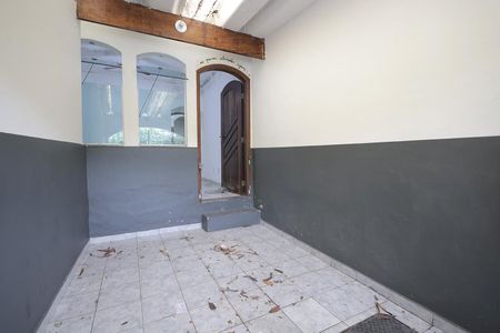 Casa à venda com 67m², 2 quartos e 2 vagasGaragem