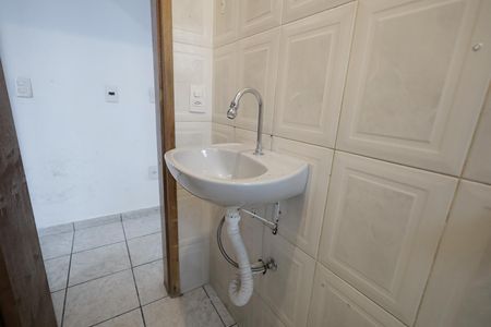 Casa à venda com 67m², 2 quartos e 2 vagasBanheiro