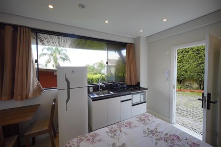 Eletros cozinha de kitnet/studio para alugar com 1 quarto, 29m² em Santo Antonio de Lisboa, Florianópolis