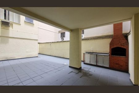 Apartamento à venda com 108m², 3 quartos e 2 vagasChurrasqueira