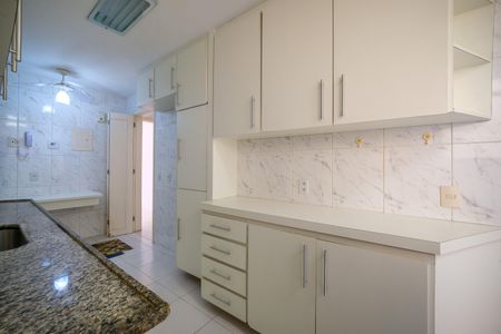 Apartamento à venda com 108m², 3 quartos e 2 vagasCozinha