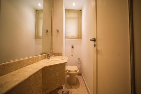 Apartamento à venda com 108m², 3 quartos e 2 vagasLavabo