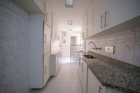 Apartamento à venda com 108m², 3 quartos e 2 vagasCozinha