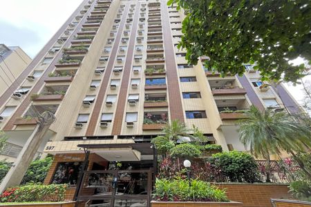 Apartamento para alugar com 196m², 3 quartos e 2 vagasFachada