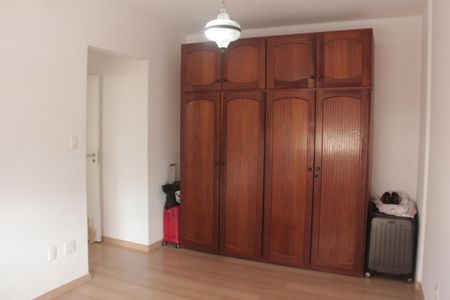 Apartamento para alugar com 196m², 3 quartos e 2 vagasQuarto 3