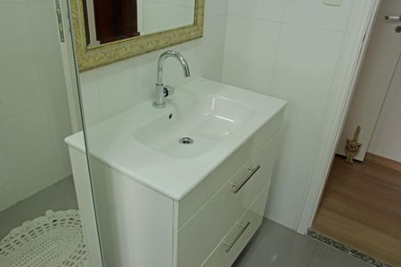 Apartamento para alugar com 196m², 3 quartos e 2 vagasBanheiro