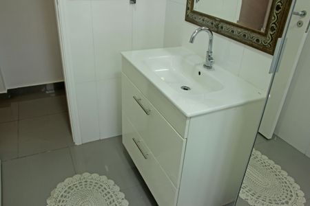 Apartamento para alugar com 196m², 3 quartos e 2 vagasBanheiro