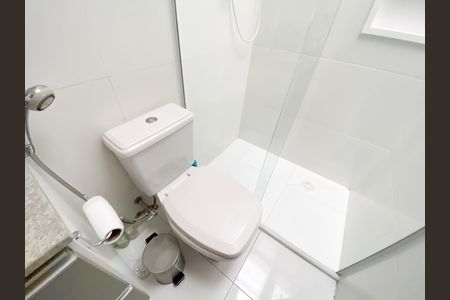 Casa de condomínio à venda com 204m², 3 quartos e 3 vagasBanheiro da Suíte 2