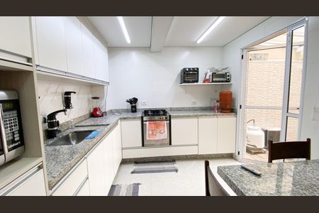 Casa de condomínio à venda com 204m², 3 quartos e 3 vagasCozinha