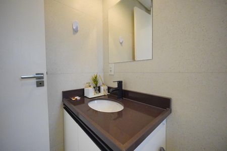Banheiro de apartamento para alugar com 1 quarto, 43m² em Santo Antonio de Lisboa, Florianópolis