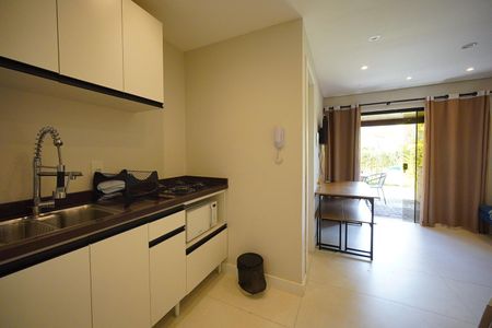 Cozinha de apartamento para alugar com 1 quarto, 43m² em Santo Antonio de Lisboa, Florianópolis