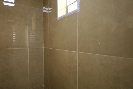 Banheiro de apartamento para alugar com 1 quarto, 38m² em Cidade Tiradentes, São Paulo