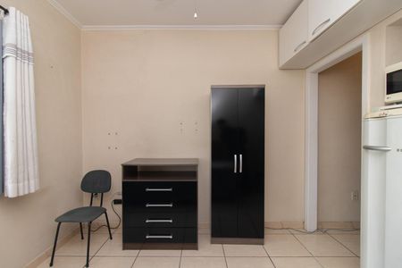 Apartamento para alugar com 18m², 1 quarto e sem vagaSala/Quarto