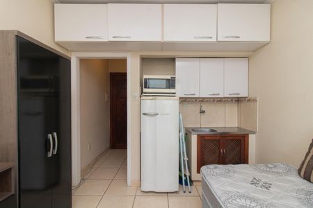 Apartamento para alugar com 18m², 1 quarto e sem vagaSala/Quarto