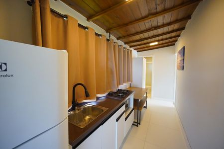 Cozinha de kitnet/studio para alugar com 1 quarto, 28m² em Santo Antonio de Lisboa, Florianópolis