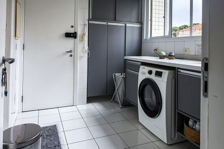 Apartamento à venda com 123m², 2 quartos e 2 vagasÁrea de Serviço