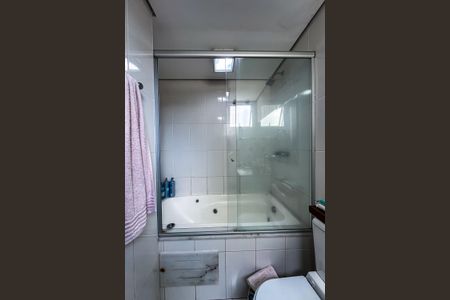 Apartamento à venda com 123m², 2 quartos e 2 vagasBanheiro da Suíte