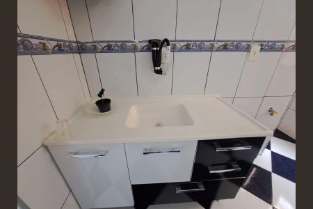 Cozinha de apartamento à venda com 2 quartos, 50m² em Santa Maria, Osasco