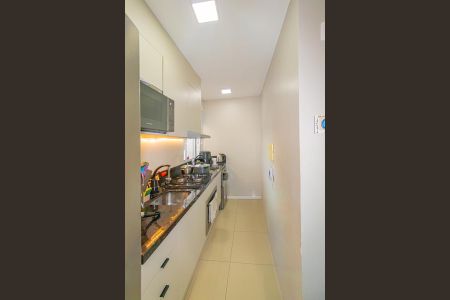 Apartamento à venda com 43m², 2 quartos e sem vagaCozinha e Área de Serviço