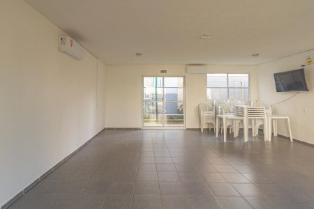 Apartamento à venda com 43m², 2 quartos e sem vagaÁrea comum - Salão de festas