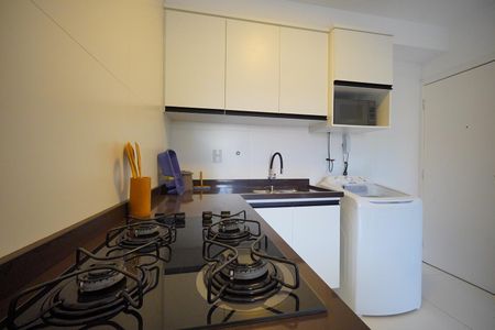 Cozinha de apartamento para alugar com 1 quarto, 47m² em Cachoeira do Bom Jesus, Florianópolis