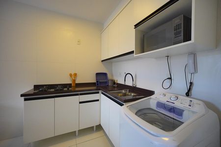 Cozinha de apartamento para alugar com 1 quarto, 47m² em Cachoeira do Bom Jesus, Florianópolis
