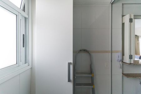 Apartamento para alugar com 55m², 2 quartos e 1 vaga Apartamento para alugar com 55m², 2 quartos e 1 vagaÁrea de Serviço