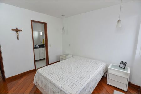 Apartamento à venda com 223m², 4 quartos e 2 vagas Apartamento à venda com 223m², 4 quartos e 2 vagasSuíte 1