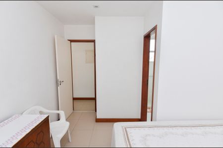 Apartamento à venda com 223m², 4 quartos e 2 vagas Apartamento à venda com 223m², 4 quartos e 2 vagasSuíte 2