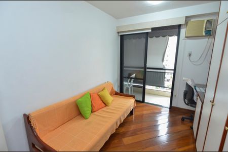 Apartamento à venda com 223m², 4 quartos e 2 vagas Apartamento à venda com 223m², 4 quartos e 2 vagasQuarto 1