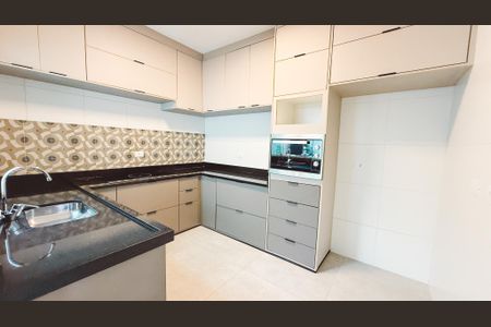 Casa para alugar com 143m², 3 quartos e 2 vagasCozinha