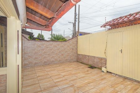 Casa à venda com 92m², 2 quartos e 2 vagasPátio da frente/garagem
