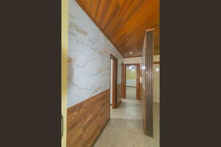 Casa à venda com 92m², 2 quartos e 2 vagasCorredor