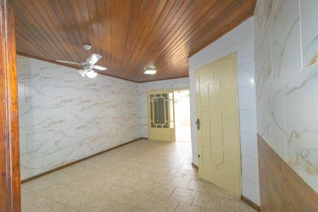 Casa à venda com 92m², 2 quartos e 2 vagasSala/Cozinha