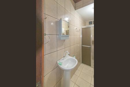 Casa à venda com 92m², 2 quartos e 2 vagasBanheiro Social