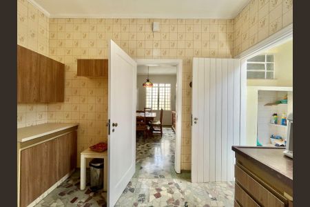 Casa à venda com 250m², 3 quartos e 3 vagasCozinha