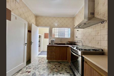 Casa à venda com 250m², 3 quartos e 3 vagasCozinha