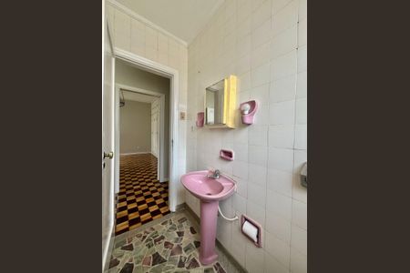 Casa à venda com 250m², 3 quartos e 3 vagasLavabo